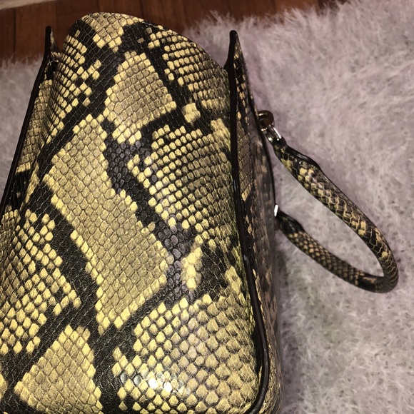 Michael Kors python purse
Michael Kors Collection - Picture 11 of 16